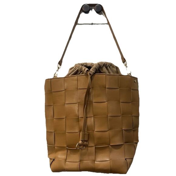 Roberta Rossi Italian BUCKET BAG 6026S1 TAN Purse Shoulder Crossbody Basketweave - Picture 1 of 10